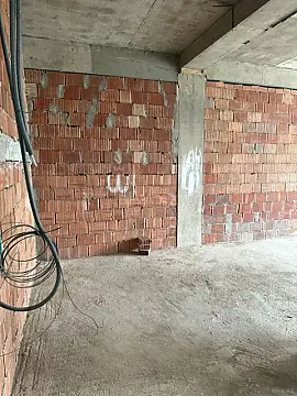 Satılır 2 otaqlı mənzil 91.9 m²