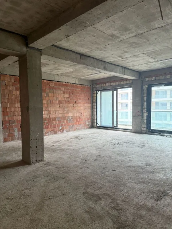 Satılır 2 otaqlı mənzil 91.9 m²