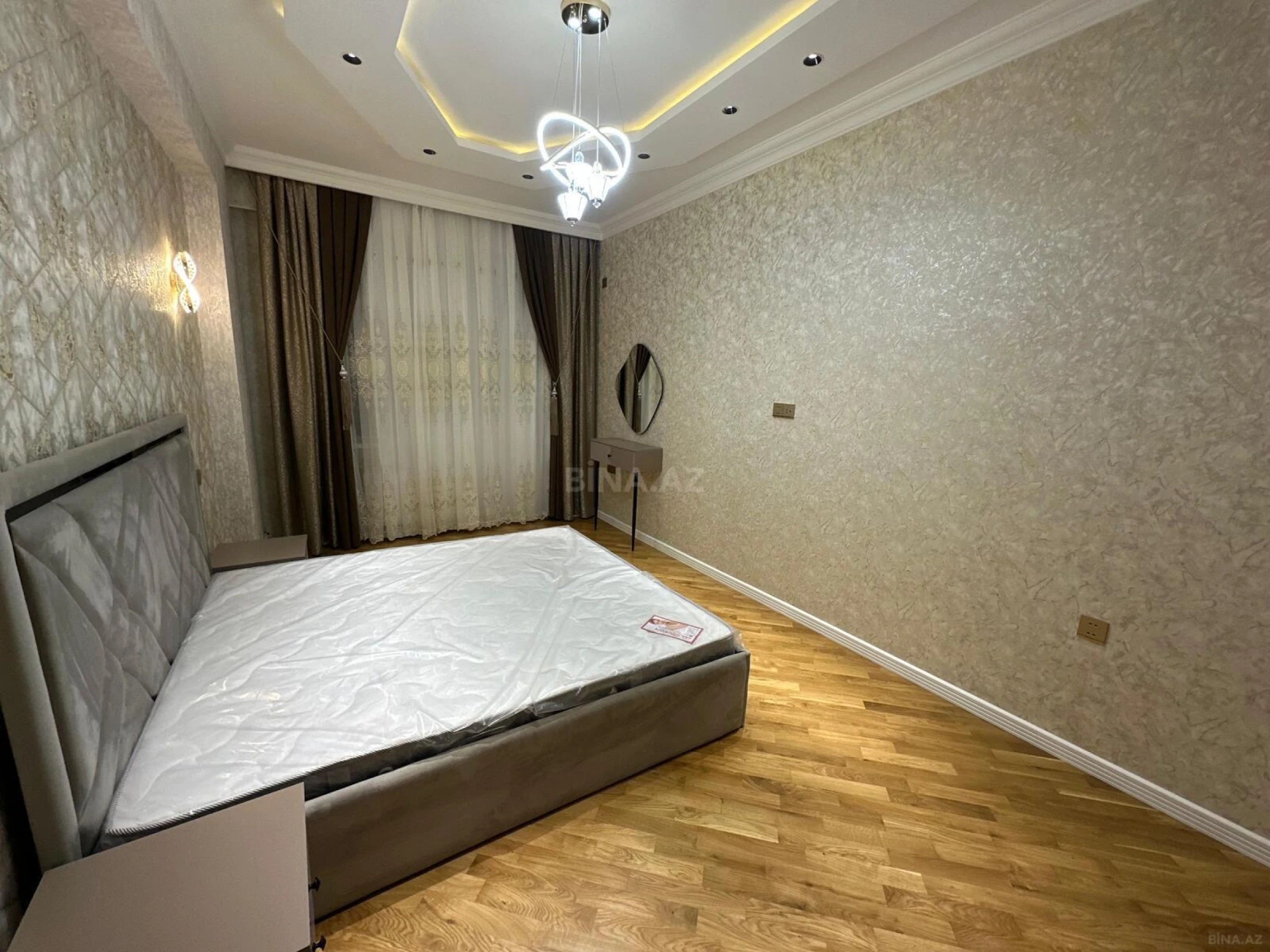 Satılır 2 otaqlı mənzil 75 m²