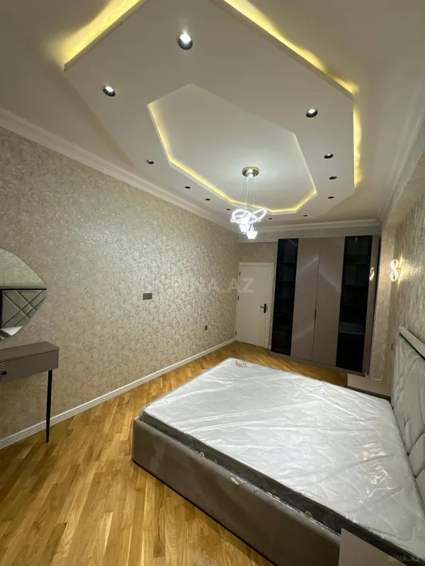 Satılır 2 otaqlı mənzil 75 m²