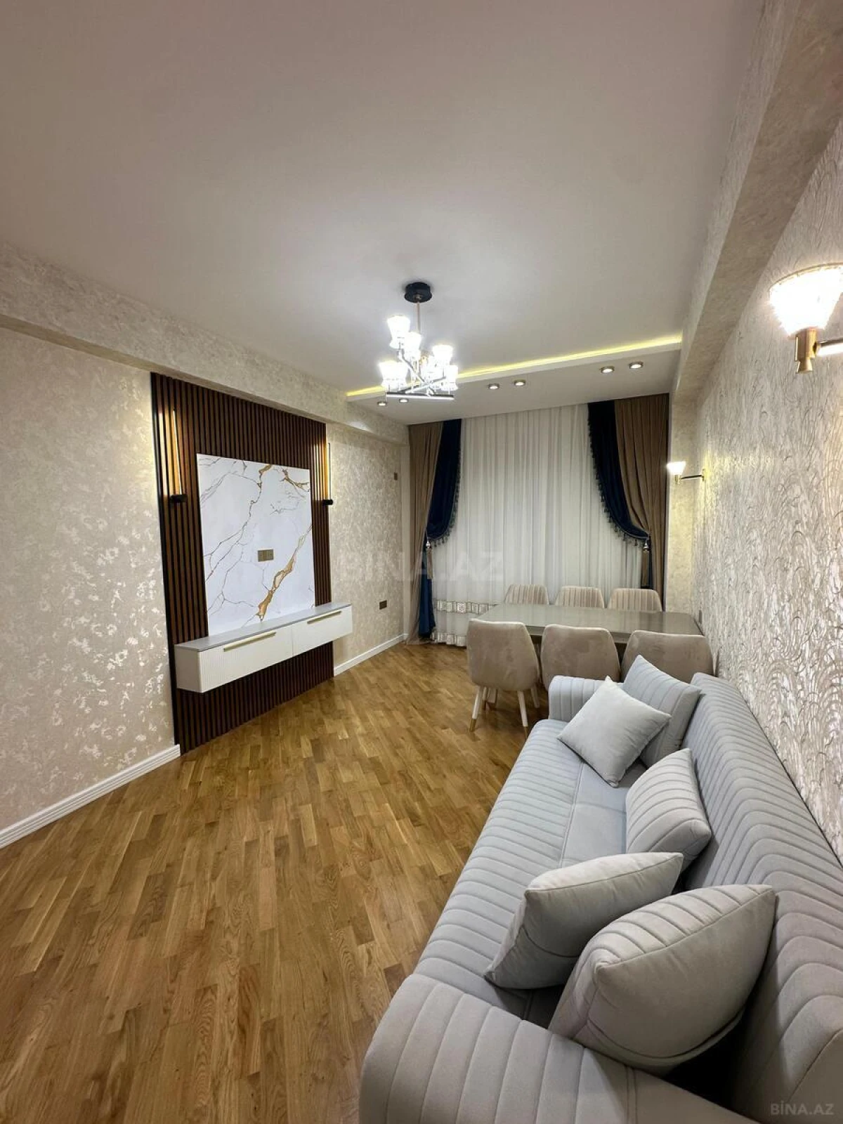 Satılır 2 otaqlı mənzil 75 m²