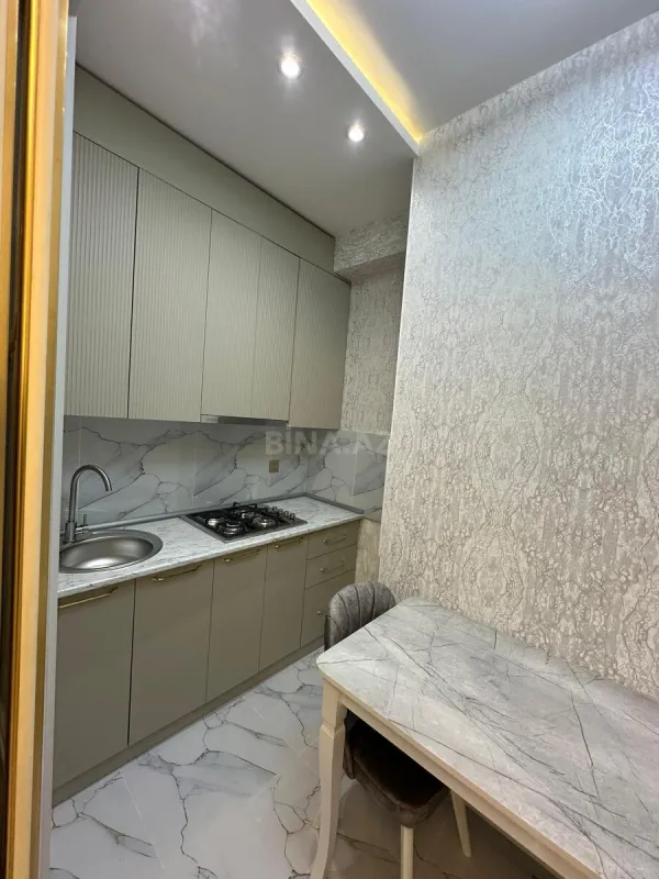 Satılır 2 otaqlı mənzil 75 m²