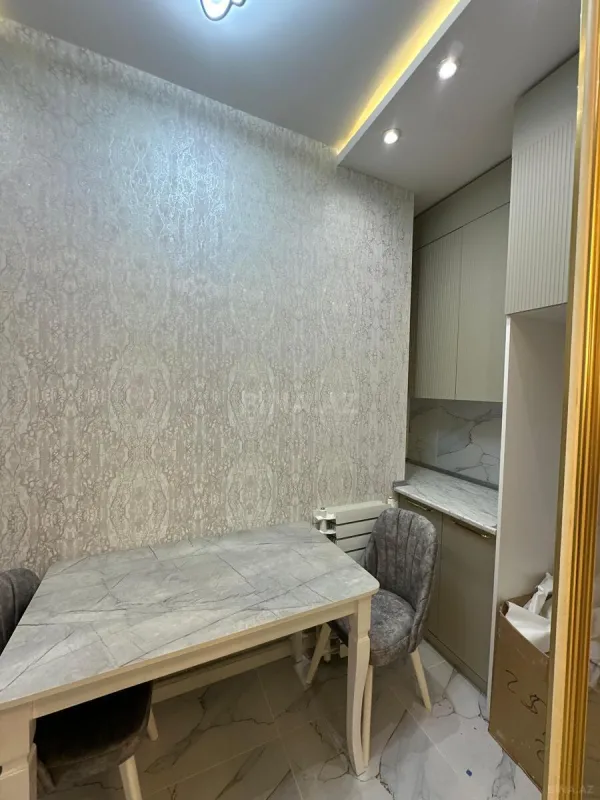 Satılır 2 otaqlı mənzil 75 m²