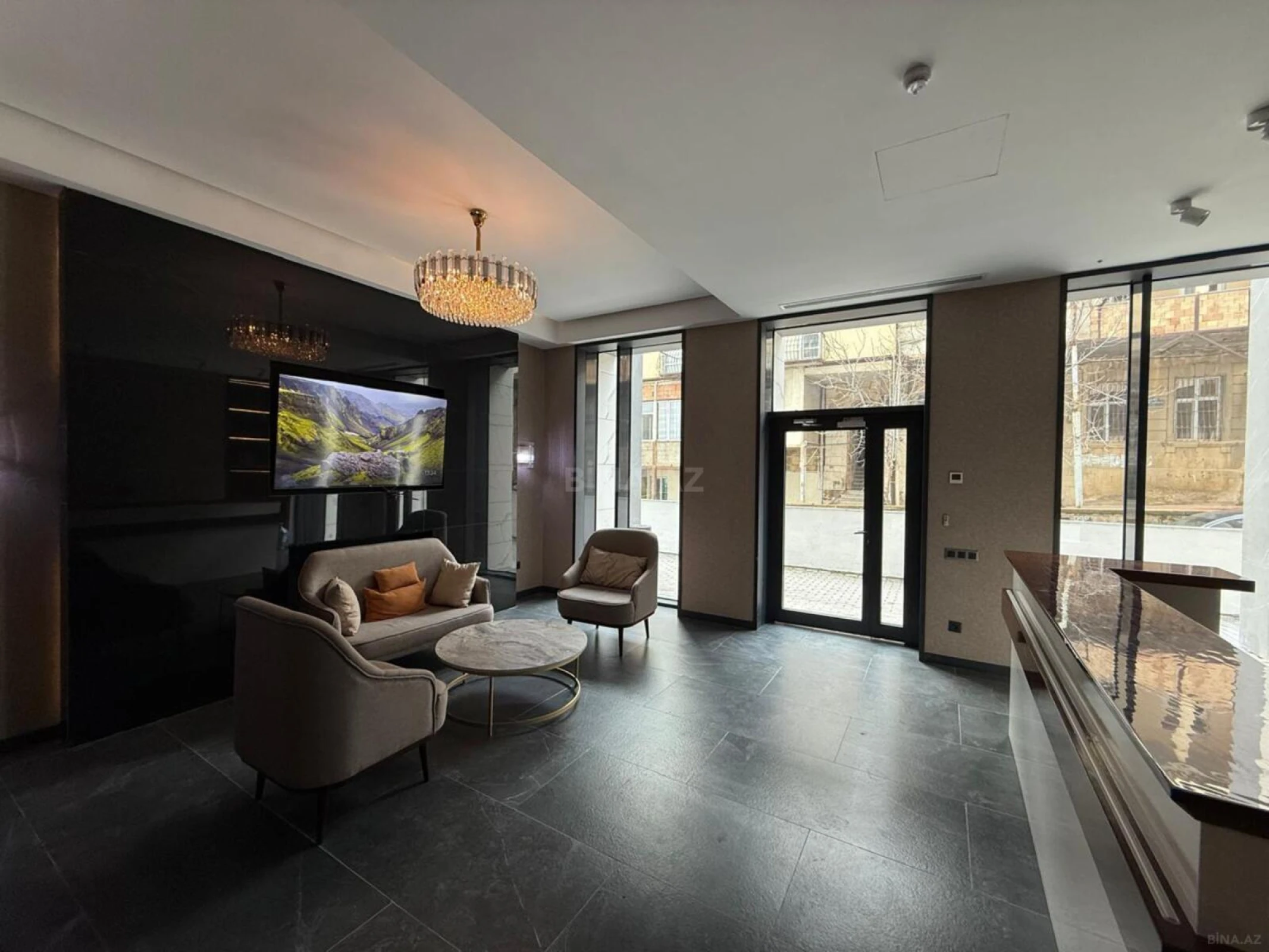 Kirayə verilir obyekt 414 m²