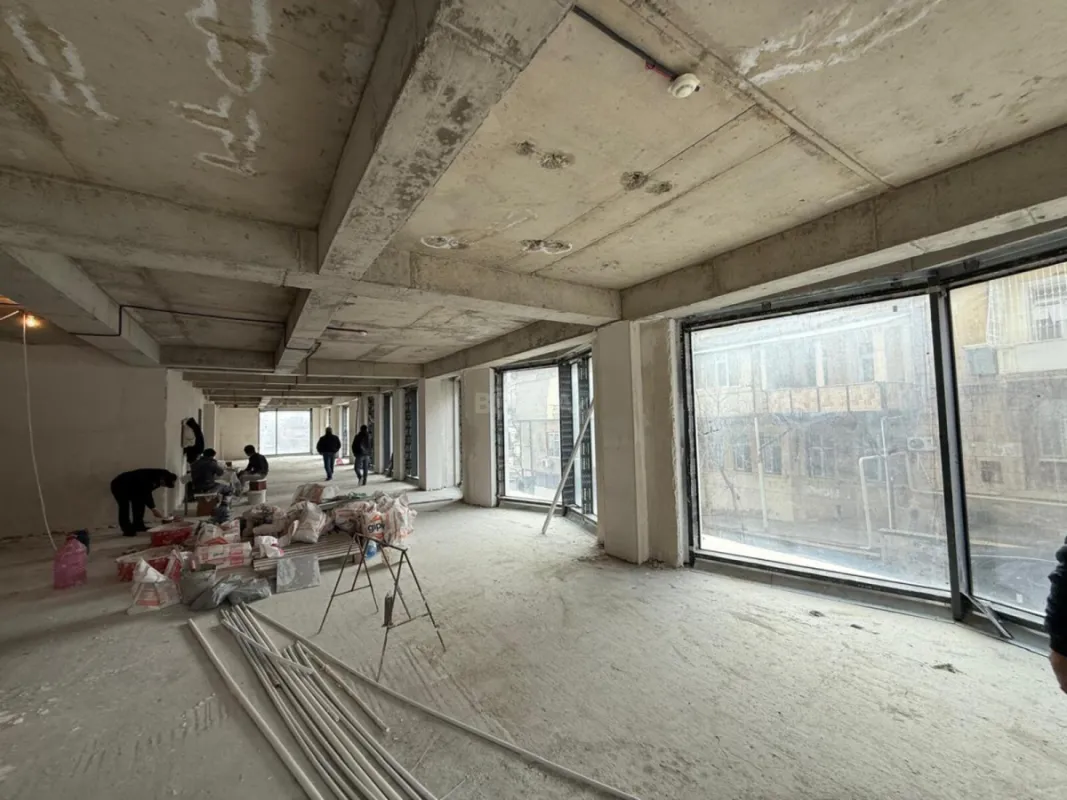 Kirayə verilir obyekt 414 m²