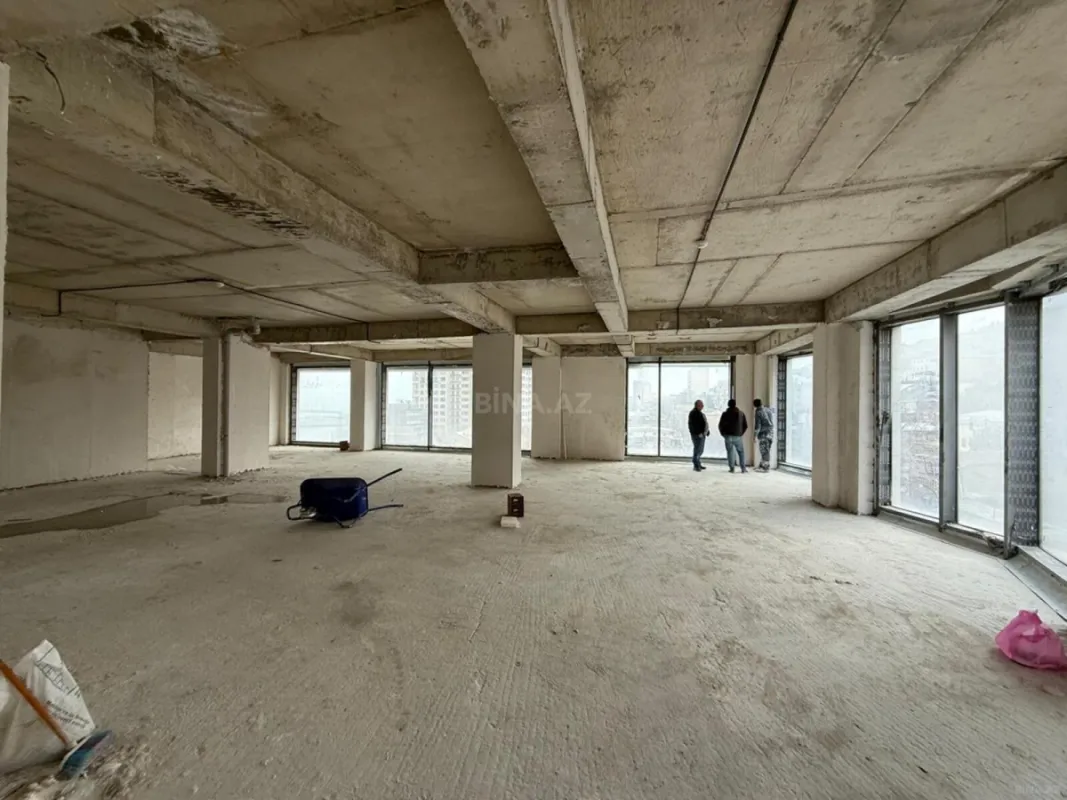 Kirayə verilir obyekt 414 m²