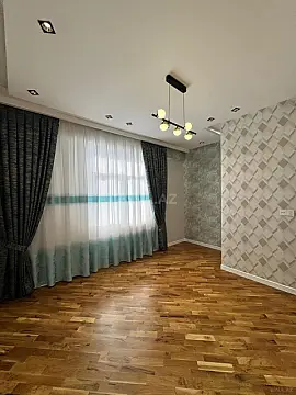 Satılır 3 otaqlı mənzil 115 m²