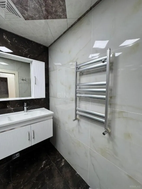 Satılır 3 otaqlı mənzil 98 m²