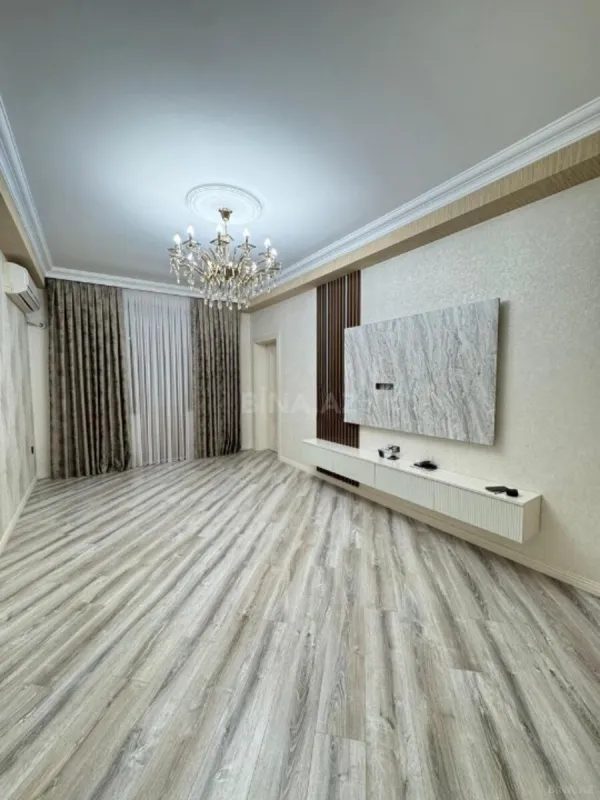 Satılır 3 otaqlı mənzil 98 m²