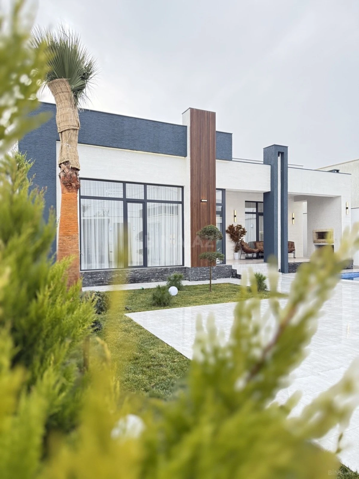 Satılır 4 otaqlı həyət evi 180 m²