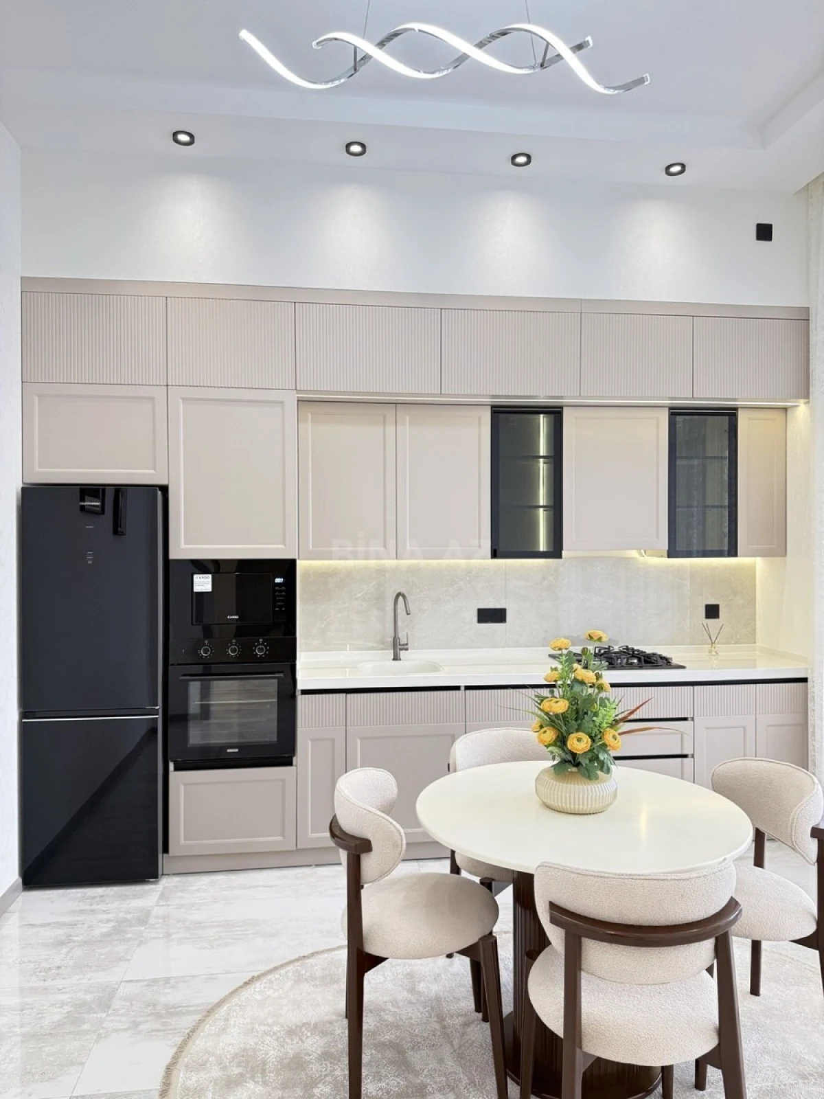 Satılır 4 otaqlı həyət evi 180 m²