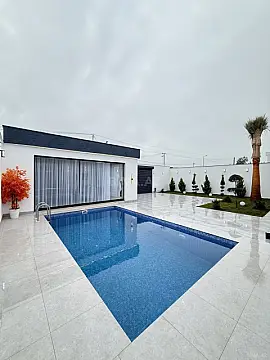 Satılır 4 otaqlı həyət evi 180 m²