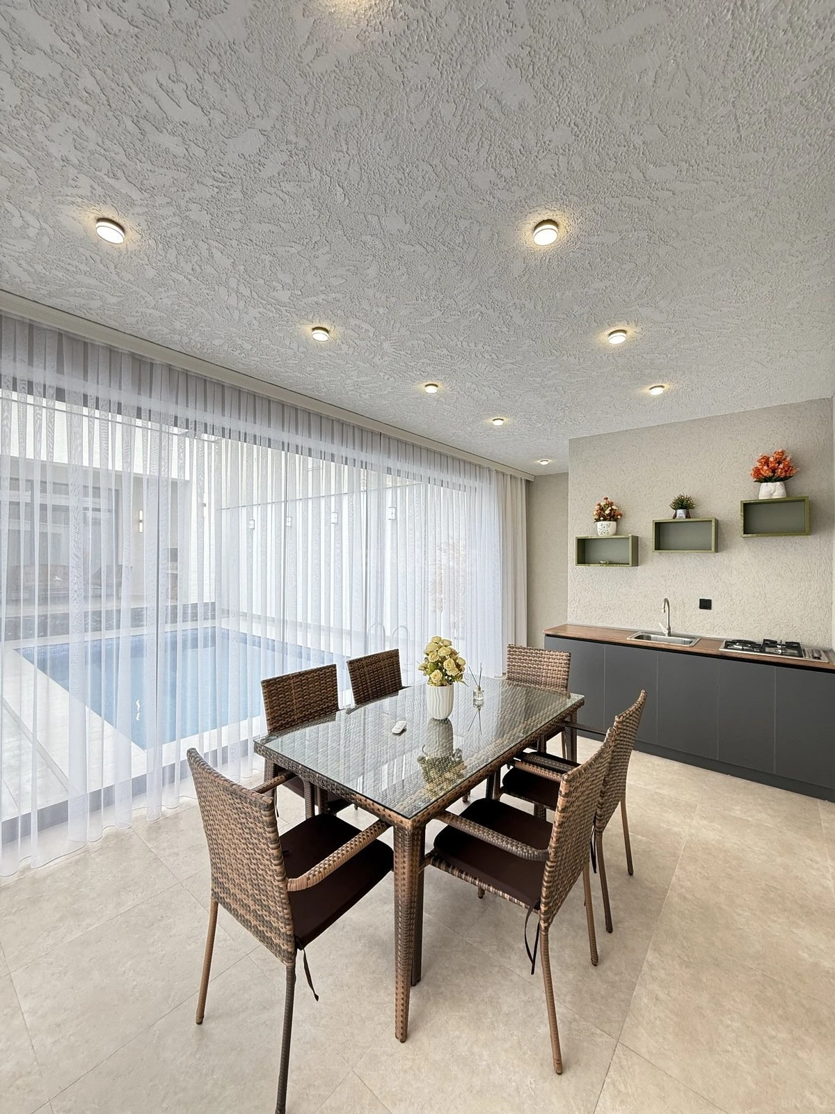 Satılır 4 otaqlı həyət evi 180 m²