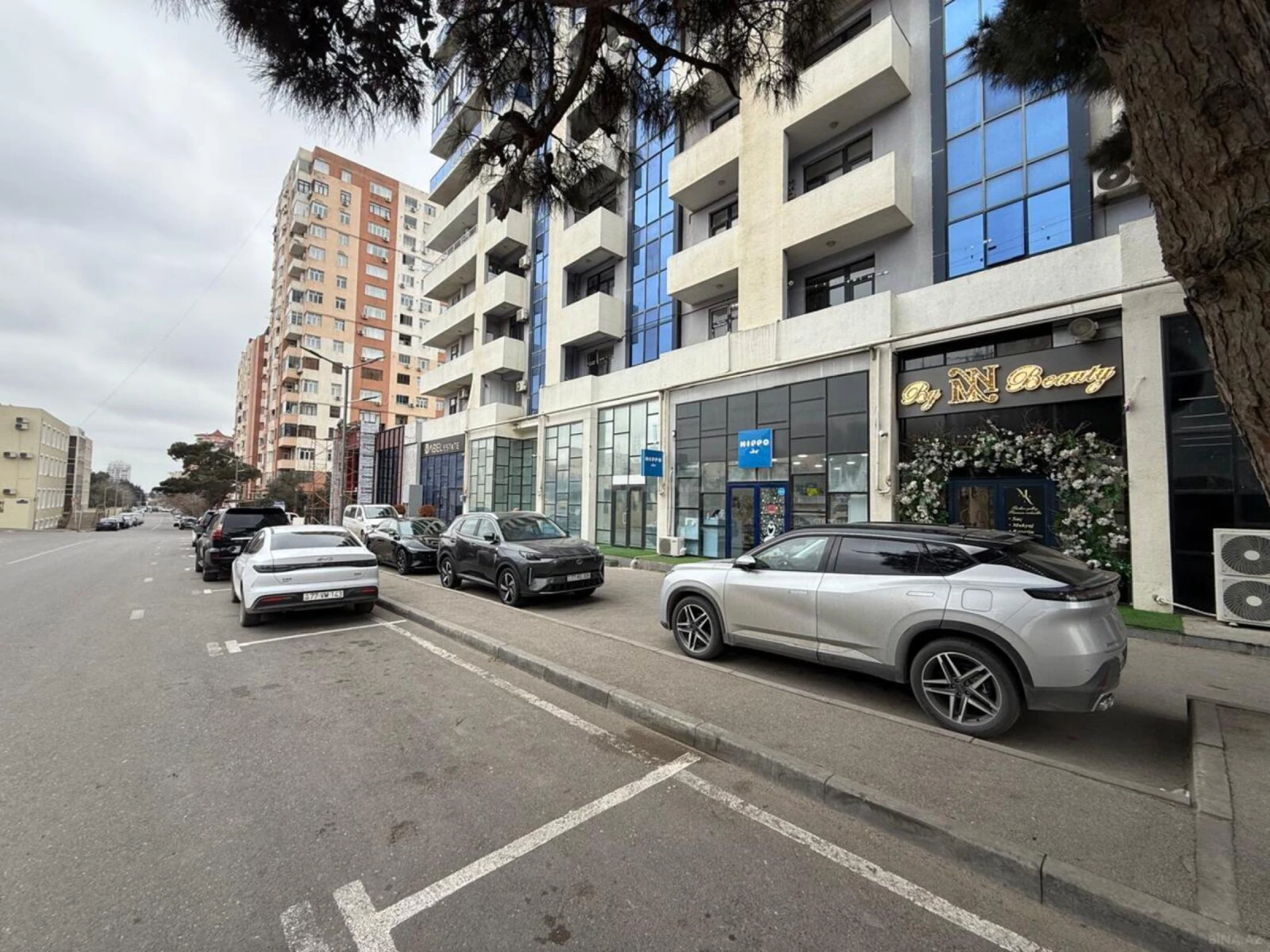 Kirayə verilir obyekt 240 m²