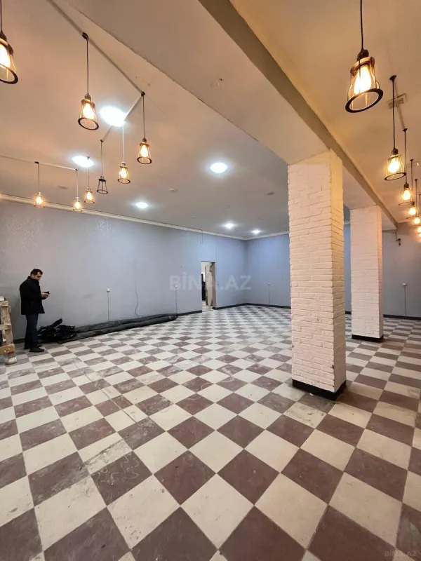 Kirayə verilir obyekt 105 m²