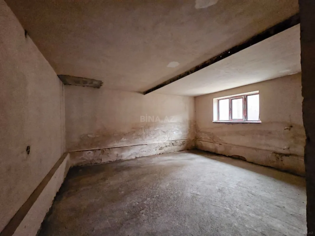 Satılır 6 otaqlı həyət evi 400 m²