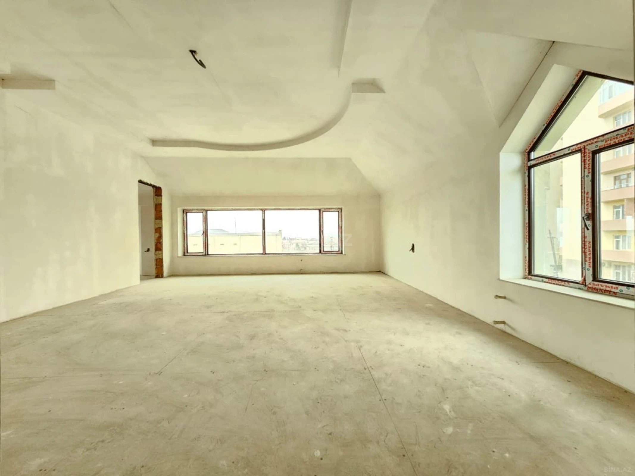 Satılır 6 otaqlı həyət evi 400 m²