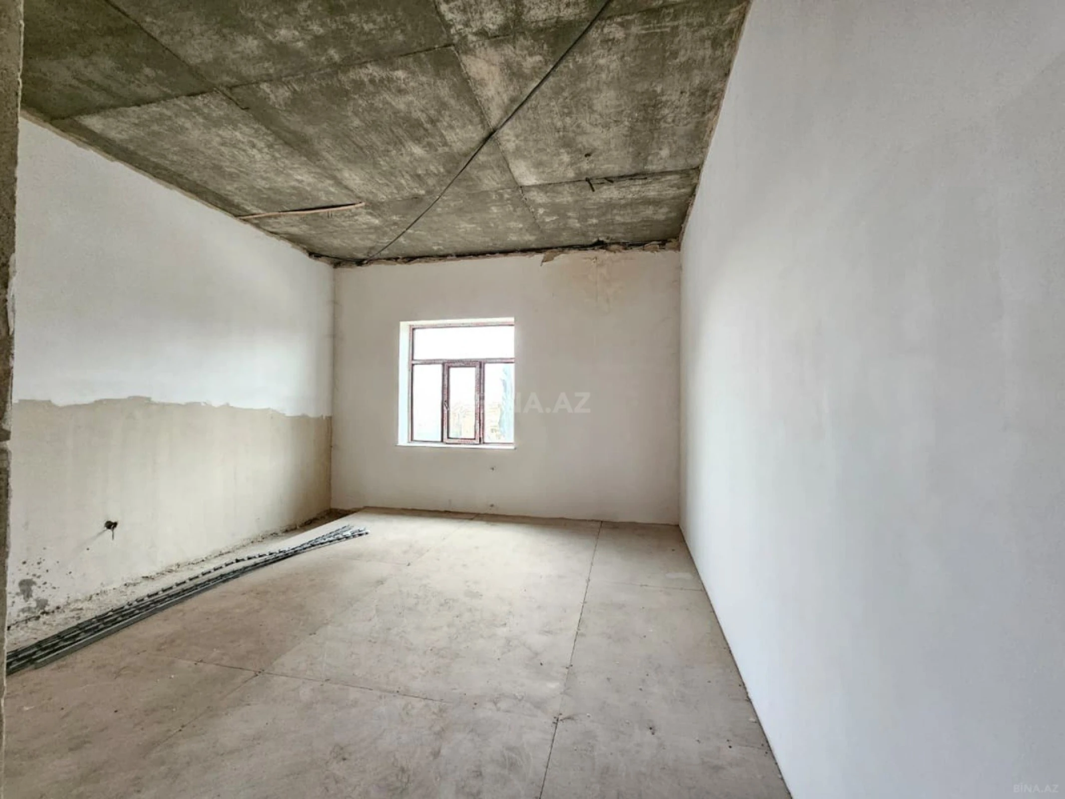 Satılır 6 otaqlı həyət evi 400 m²