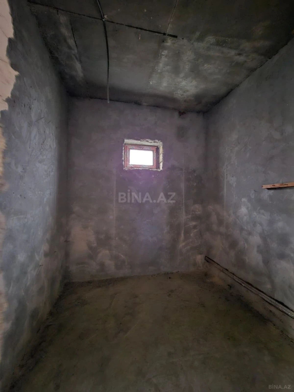 Satılır 6 otaqlı həyət evi 400 m²