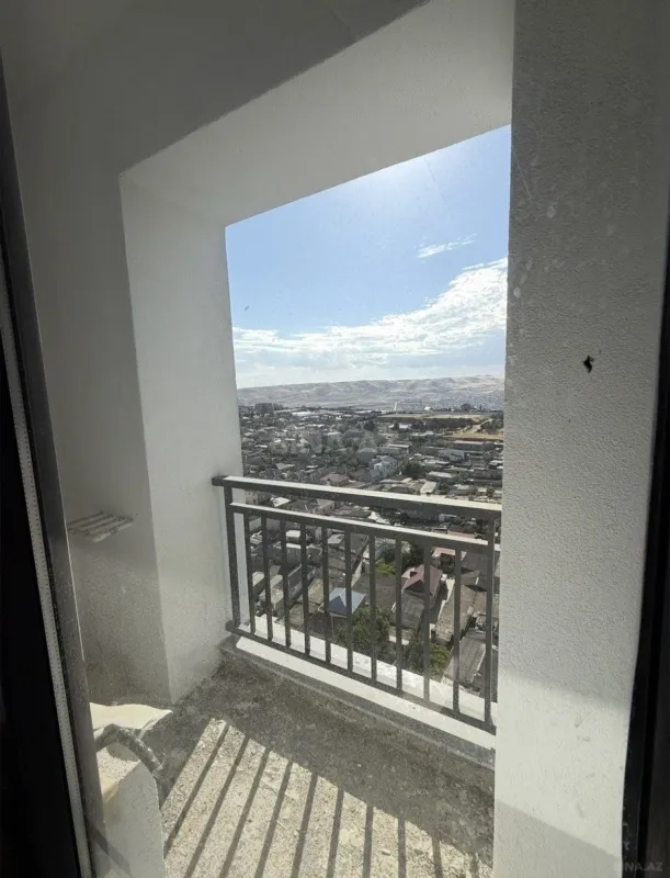 Satılır 3 otaqlı mənzil 77.7 m²