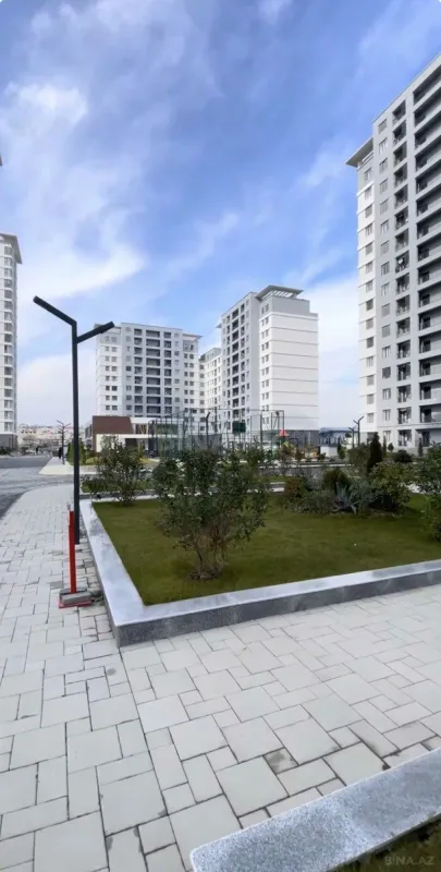 Satılır 3 otaqlı mənzil 77.7 m²