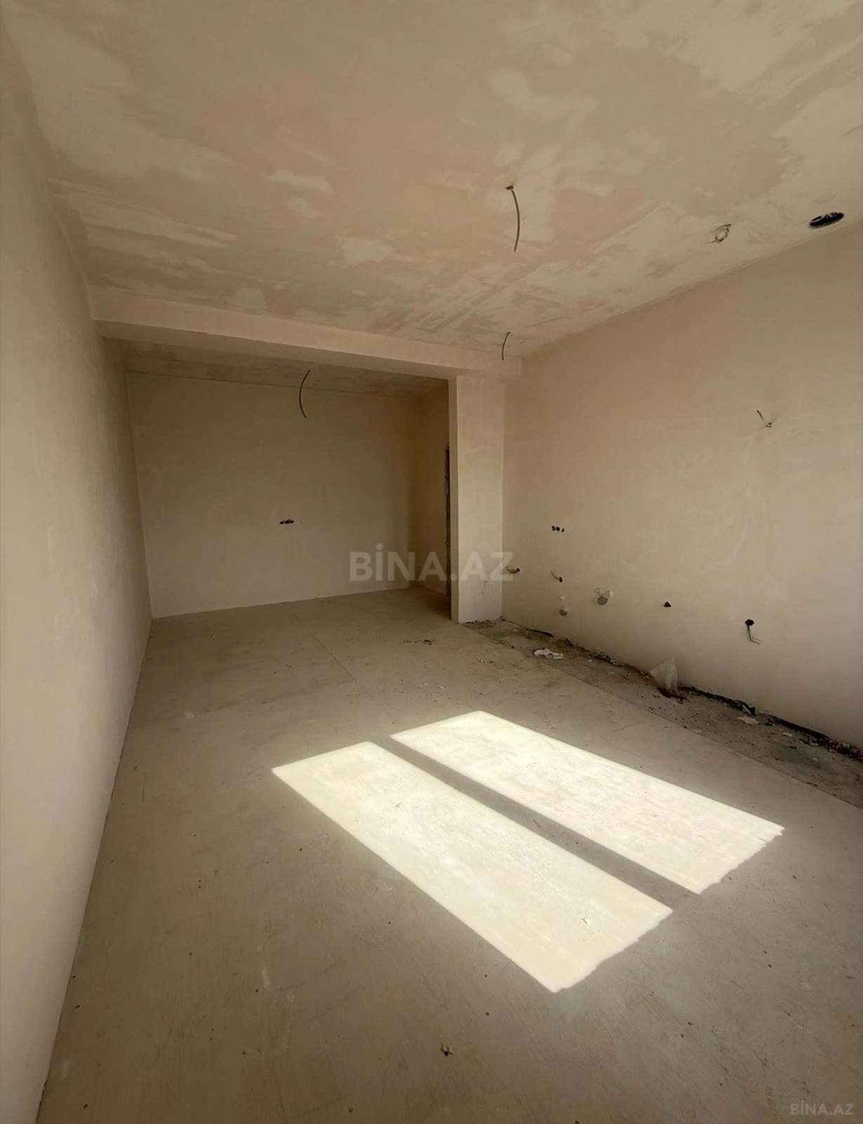 Satılır 3 otaqlı mənzil 77.7 m²