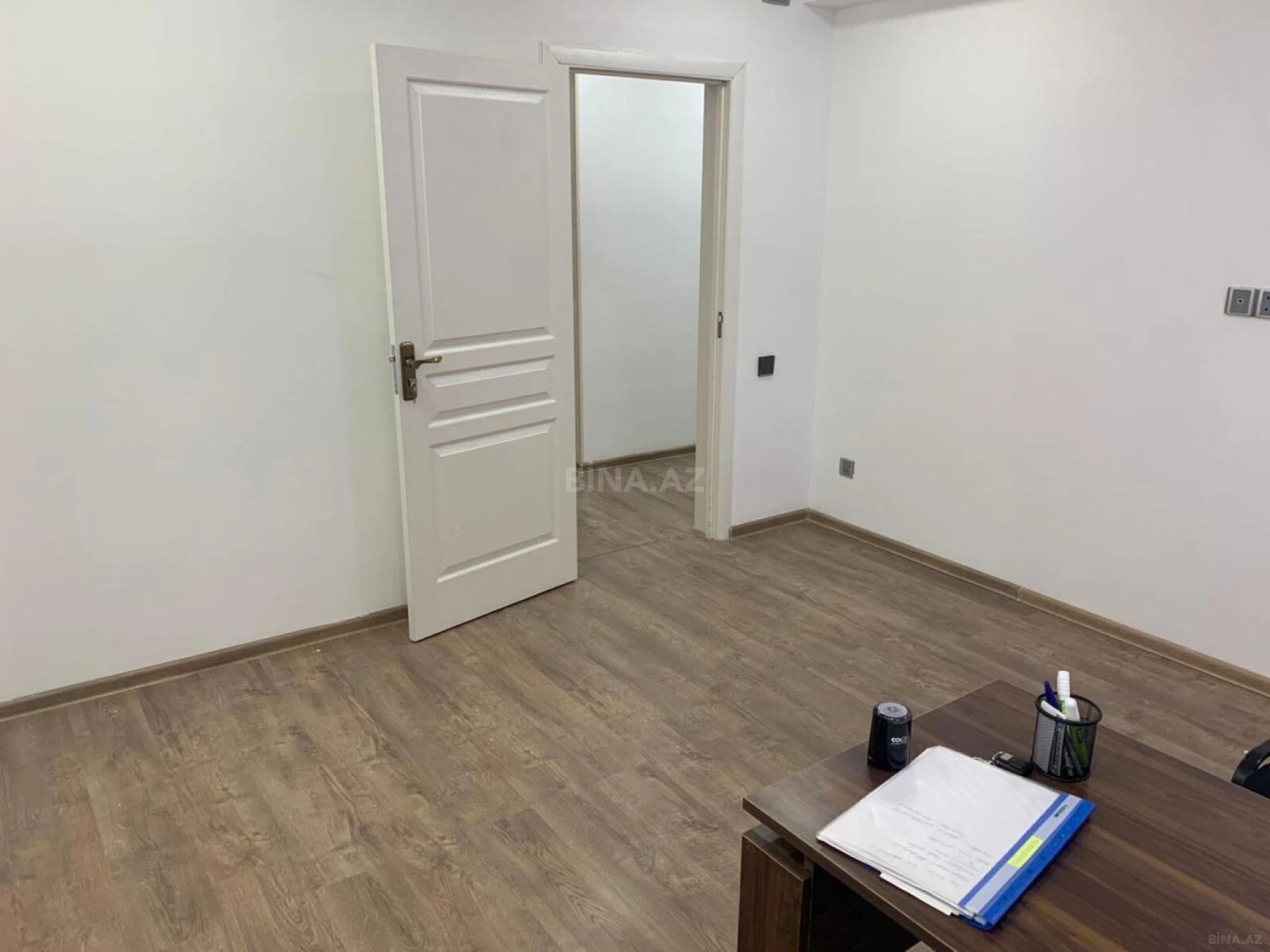 Kirayə verilir 4 otaqlı ofis 153 m²