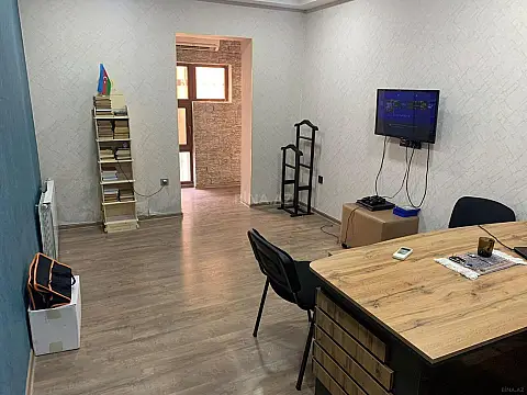 Kirayə verilir 4 otaqlı ofis 153 m²