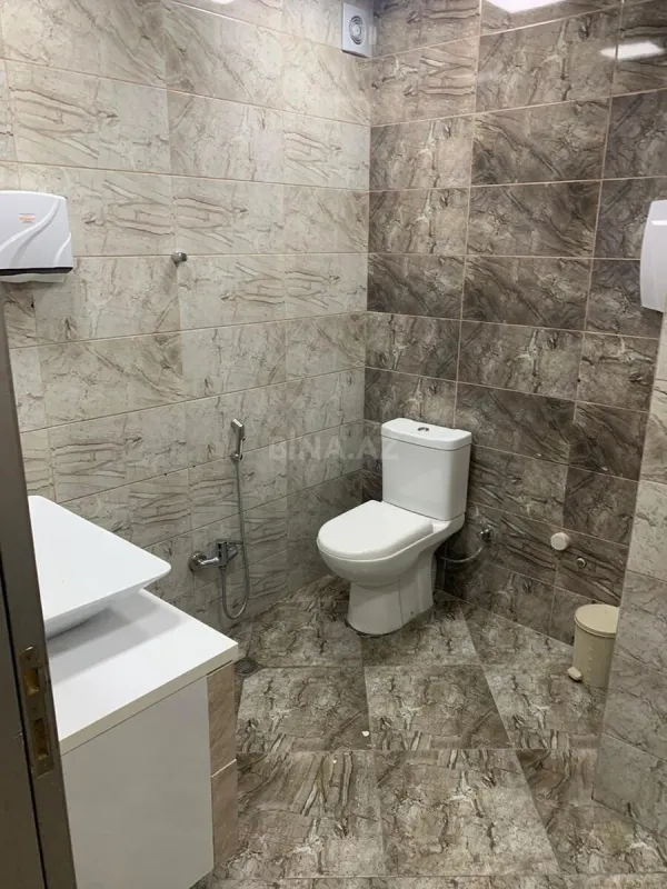 Kirayə verilir 4 otaqlı ofis 153 m²