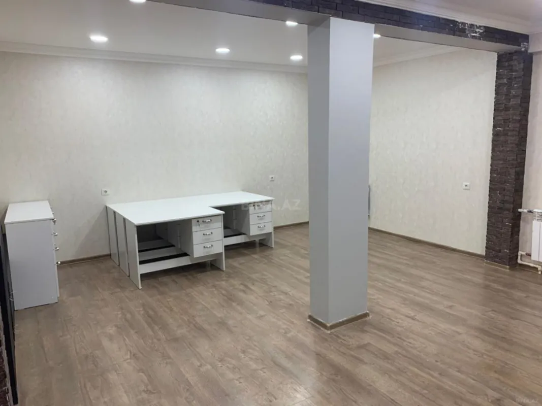 Kirayə verilir 4 otaqlı ofis 153 m²