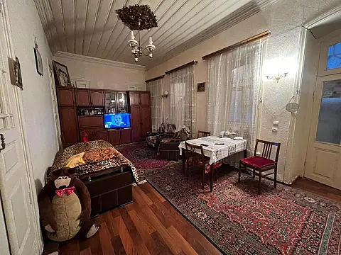 Satılır 2 otaqlı mənzil 72 m²