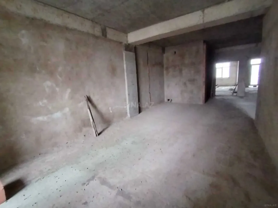 Satılır 3 otaqlı mənzil 156 m²