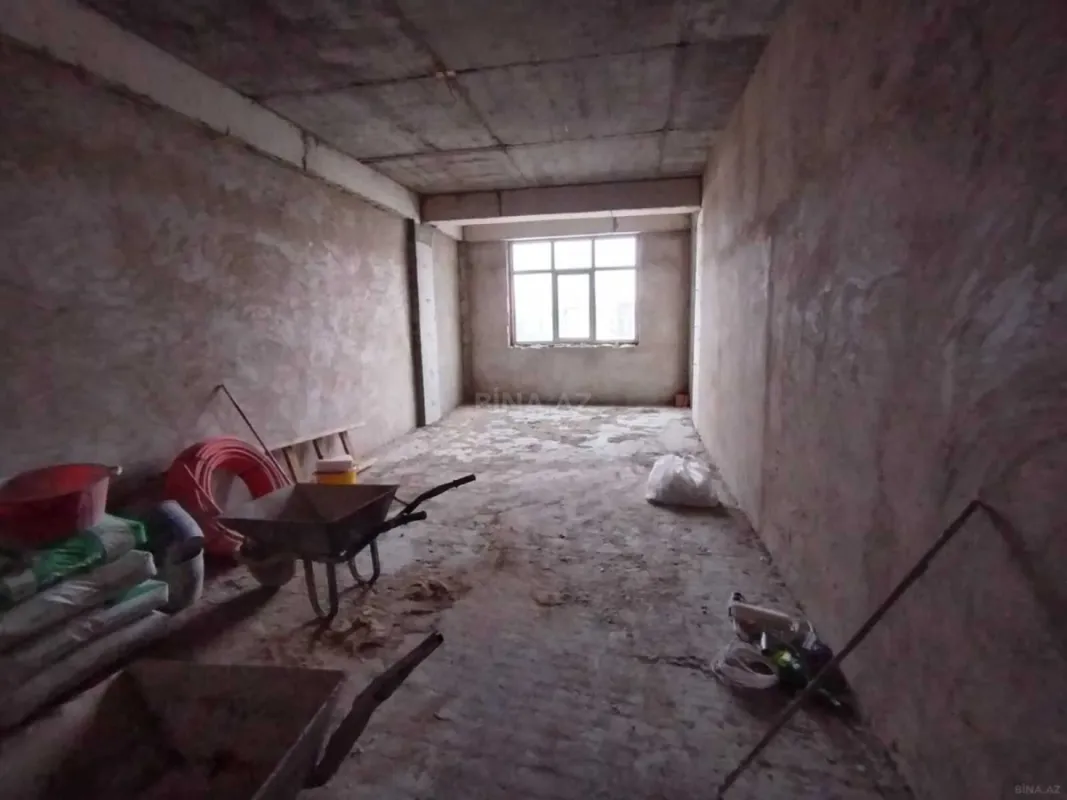 Satılır 3 otaqlı mənzil 156 m²