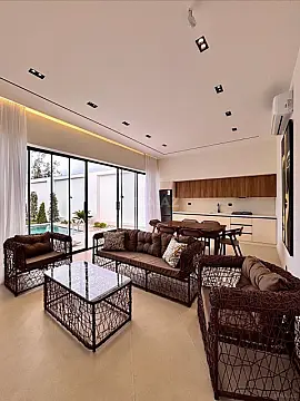 Kirayə verilir 5 otaqlı həyət evi 250 m²