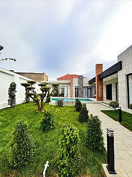 Kirayə verilir 5 otaqlı həyət evi 250 m²