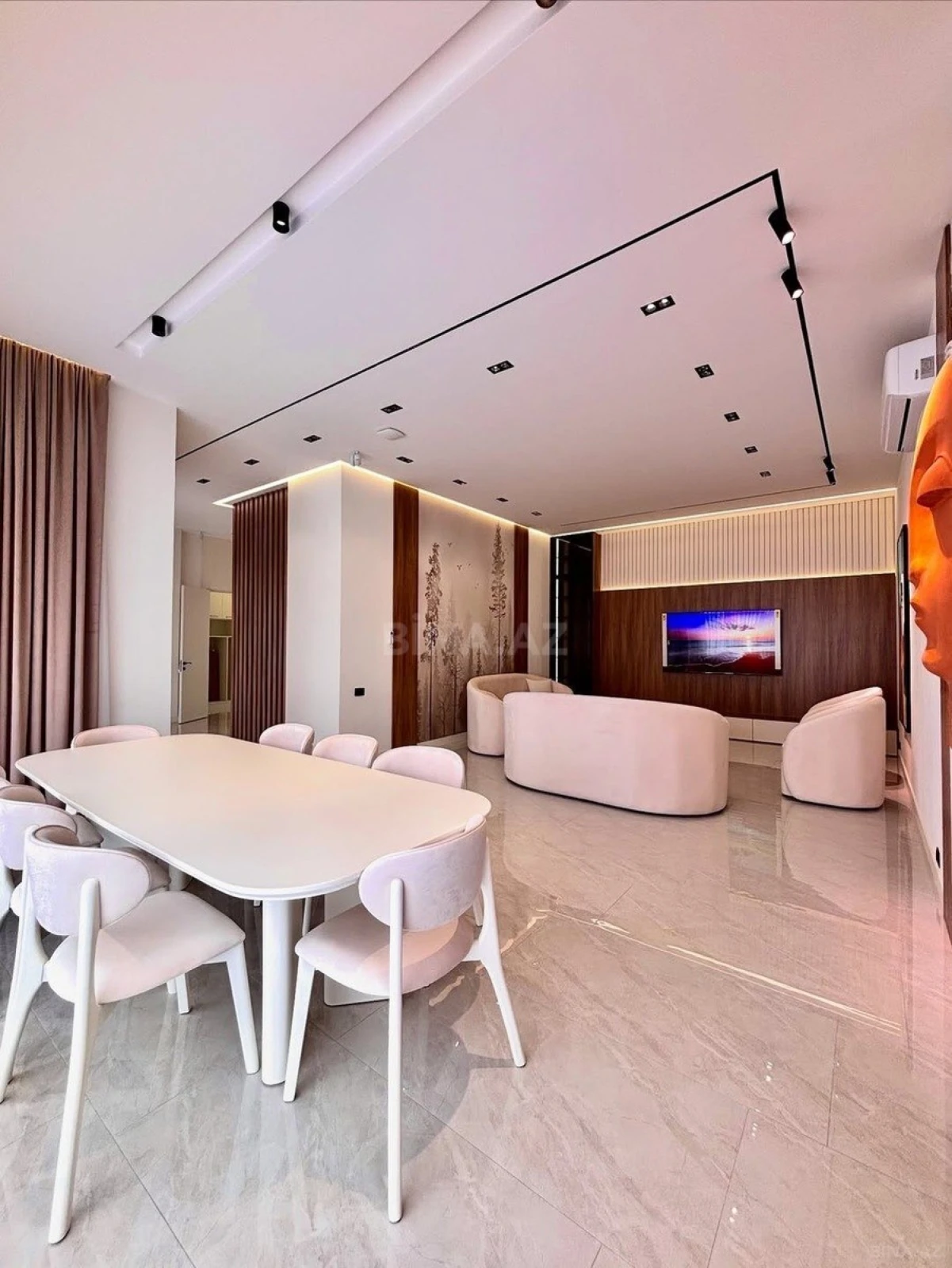 Kirayə verilir 5 otaqlı həyət evi 250 m²