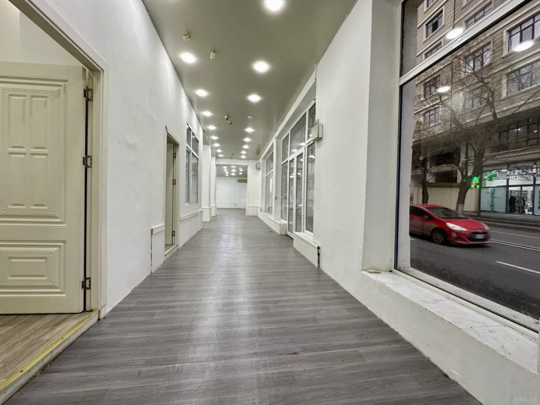 Kirayə verilir obyekt 255 m²