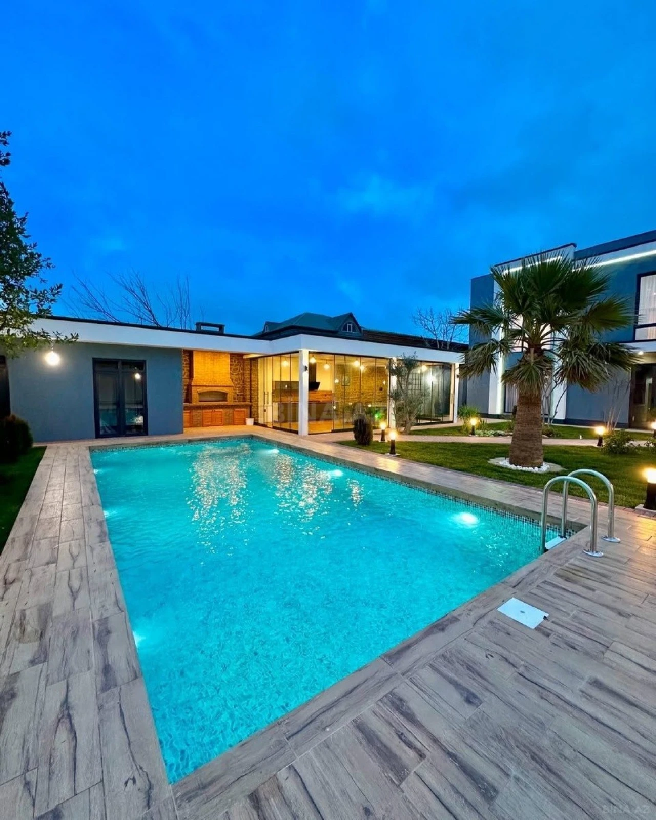 Kirayə verilir 5 otaqlı həyət evi 400 m²