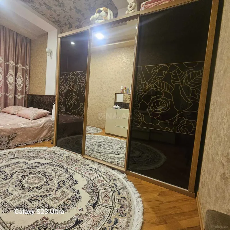 Satılır 2 otaqlı mənzil 62 m²