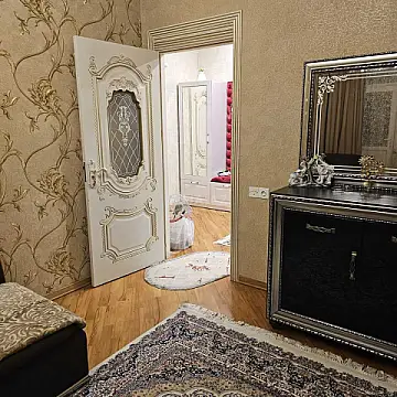 Satılır 2 otaqlı mənzil 62 m²