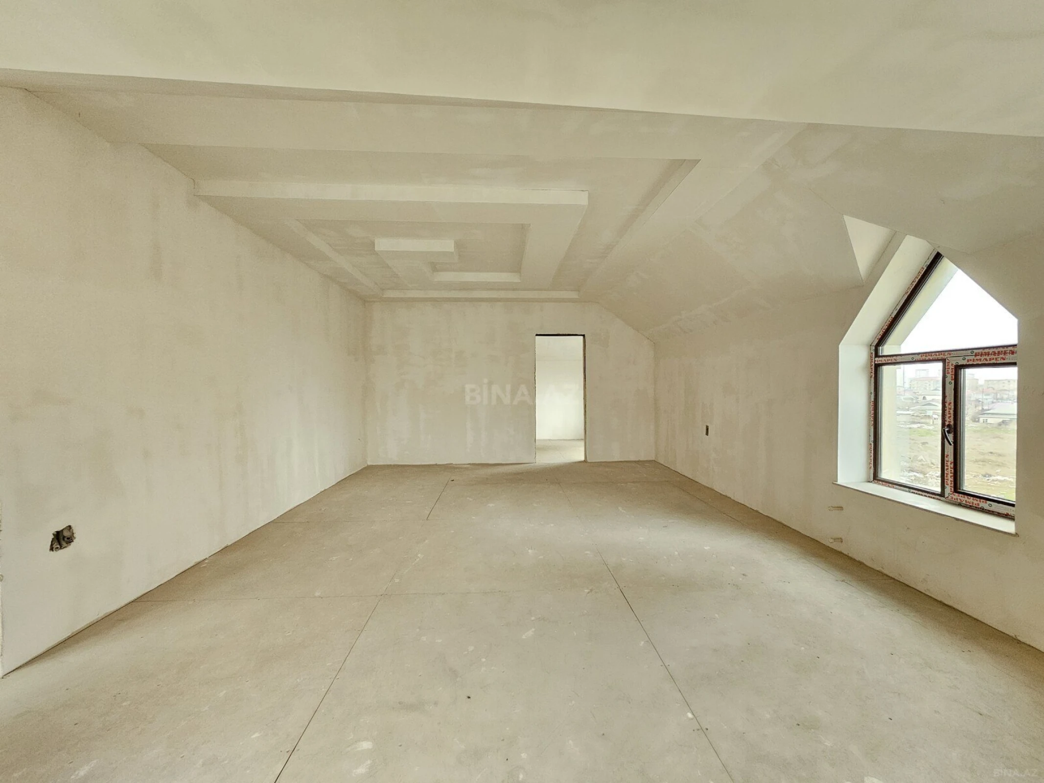 Satılır 6 otaqlı həyət evi 400 m²