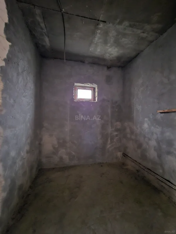 Satılır 6 otaqlı həyət evi 400 m²