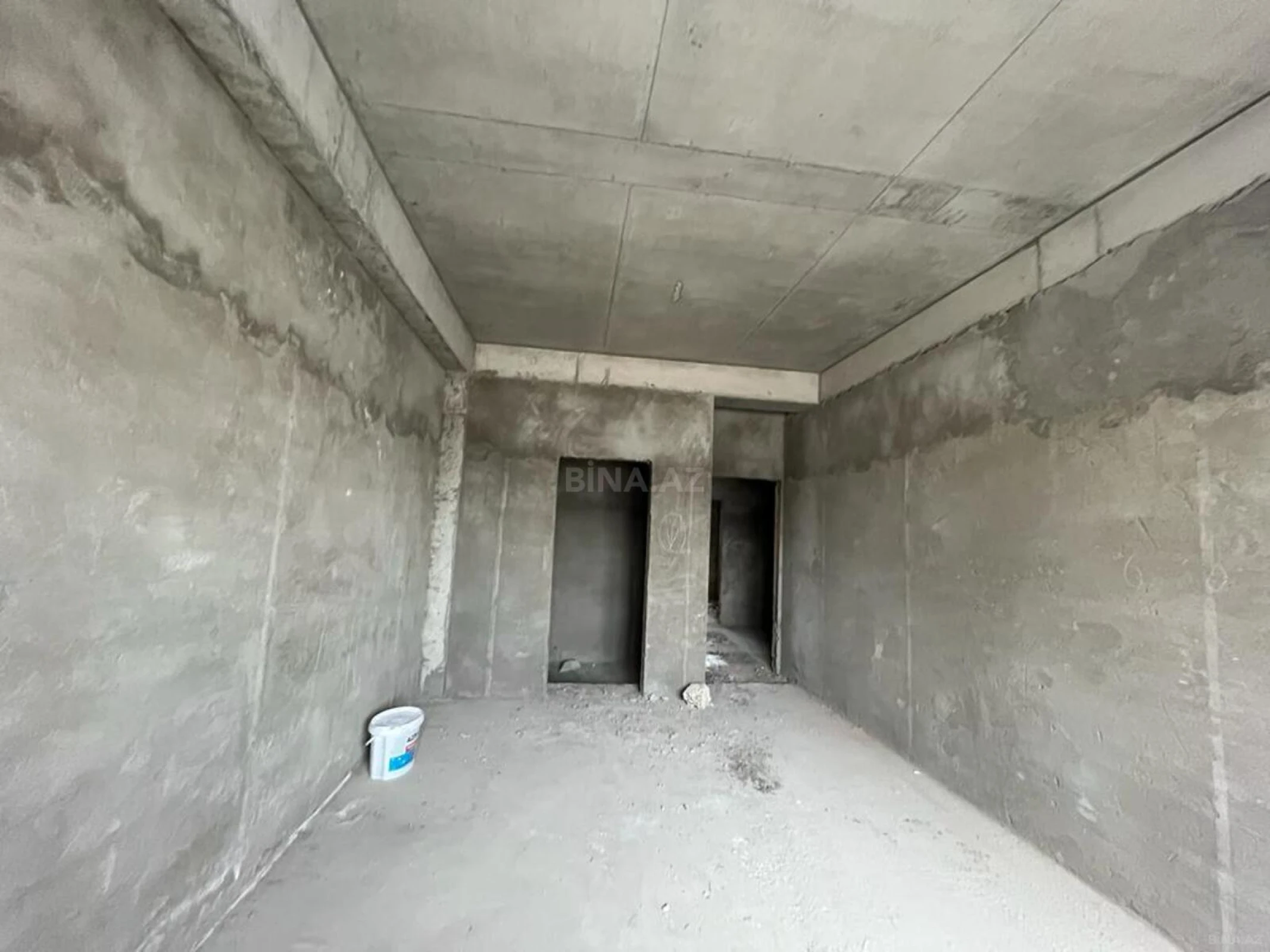Satılır 3 otaqlı mənzil 137 m²