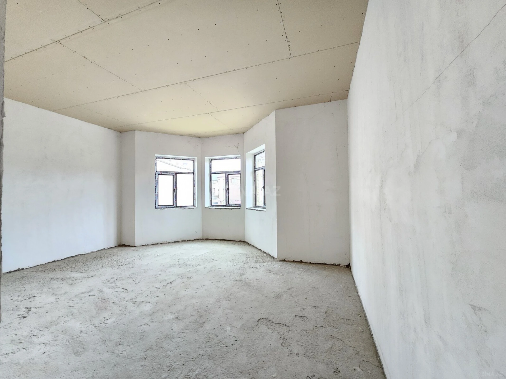 Satılır 4 otaqlı həyət evi 300 m²
