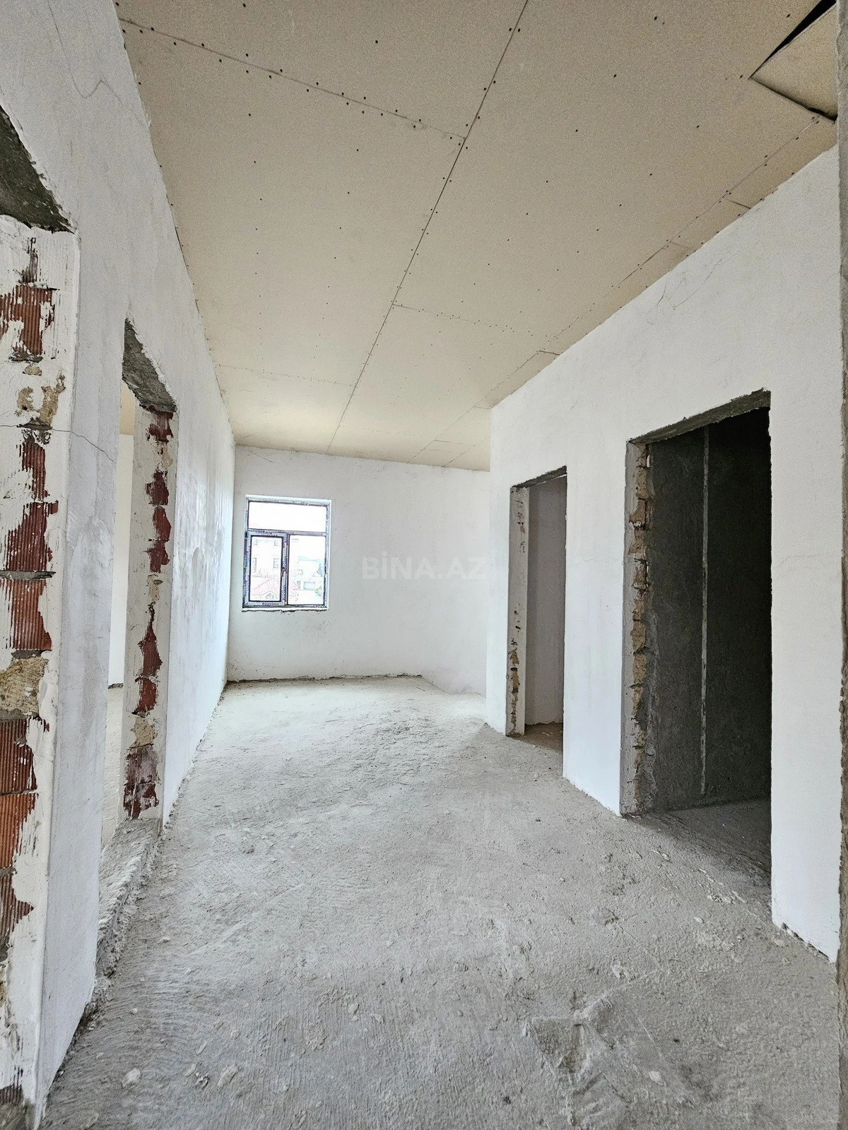 Satılır 4 otaqlı həyət evi 300 m²