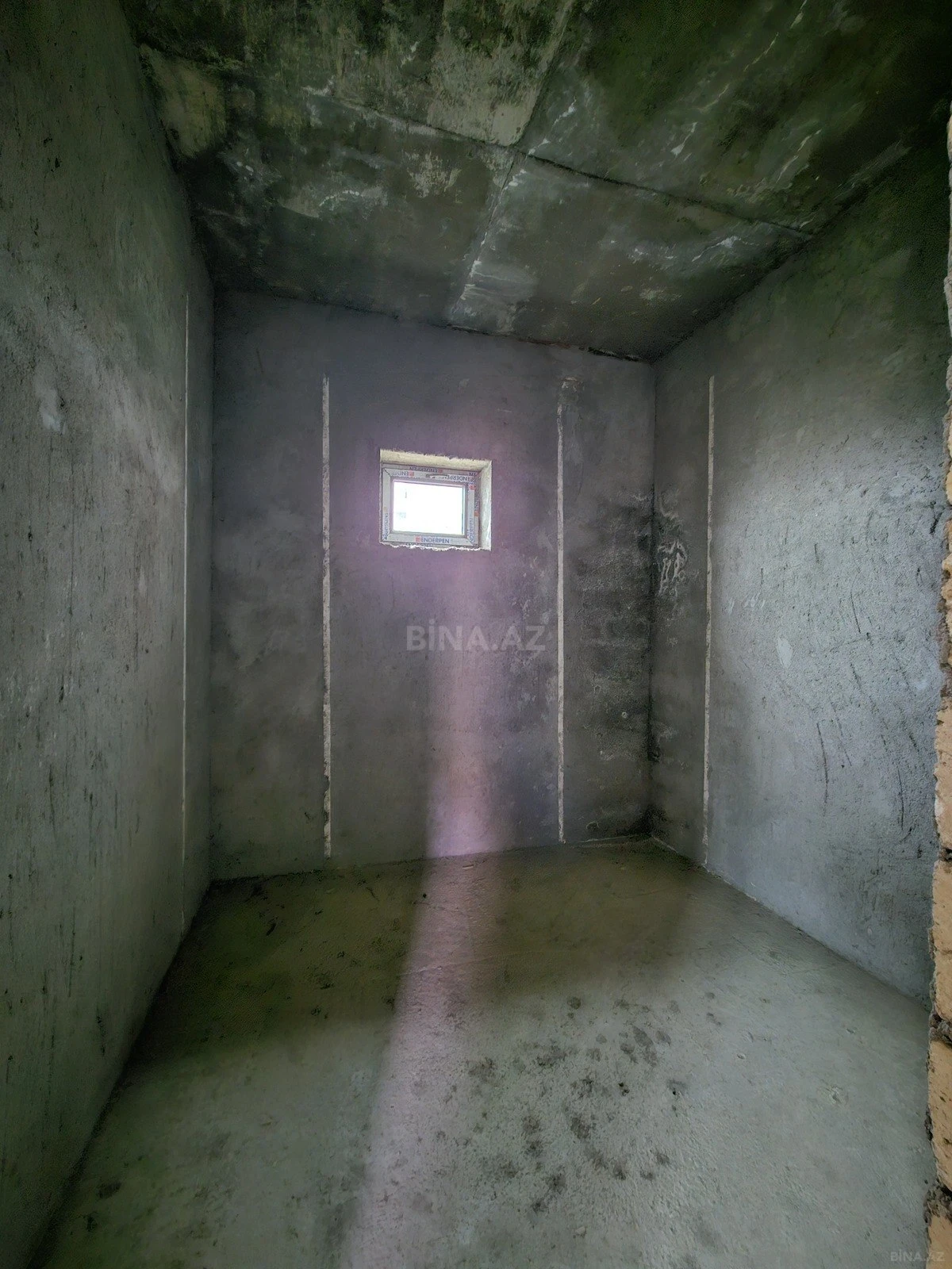 Satılır 4 otaqlı həyət evi 300 m²