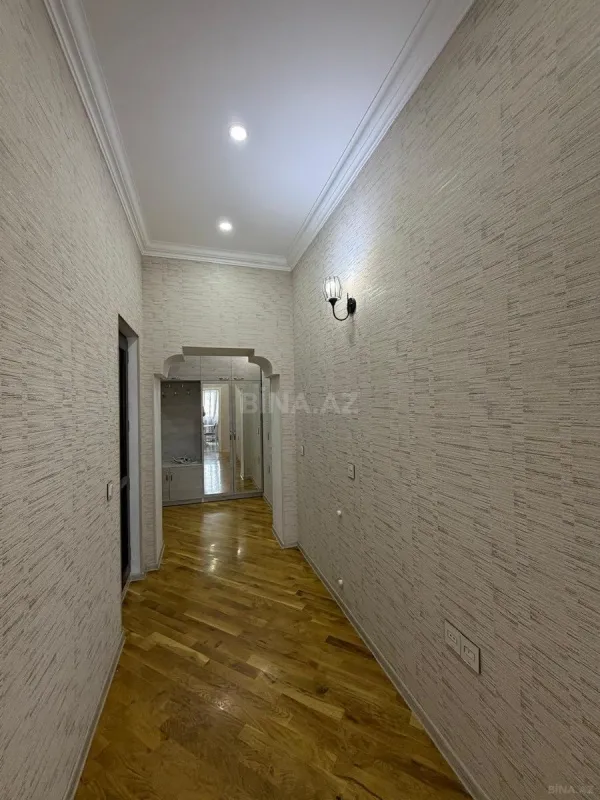 Satılır 2 otaqlı mənzil 84 m²