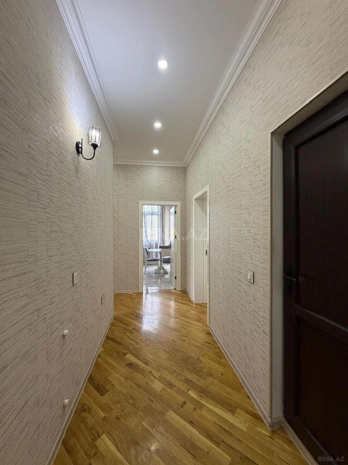 Satılır 2 otaqlı mənzil 84 m²