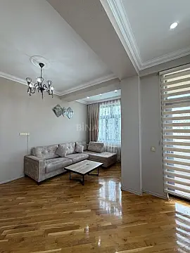 Satılır 2 otaqlı mənzil 84 m²