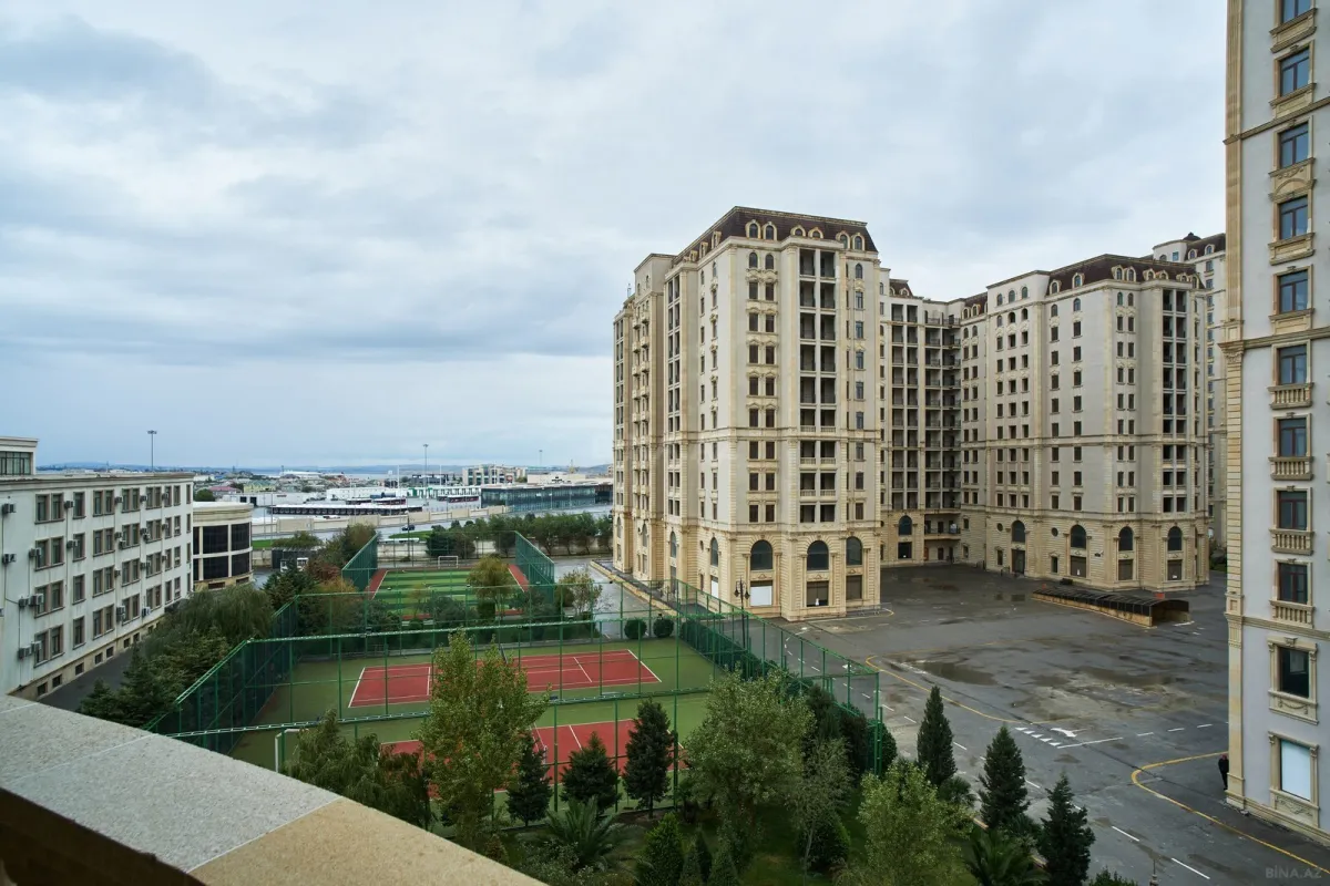 Kirayə verilir 3 otaqlı mənzil 150 m²